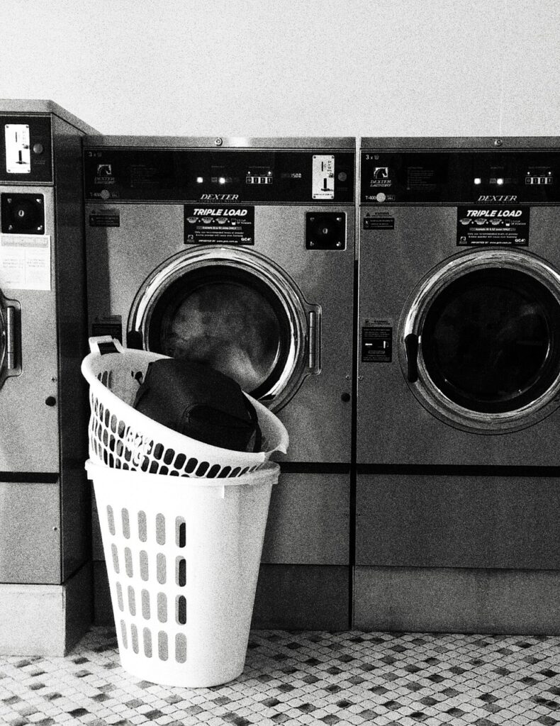 laundromat, laundry, launderette-1744612.jpg